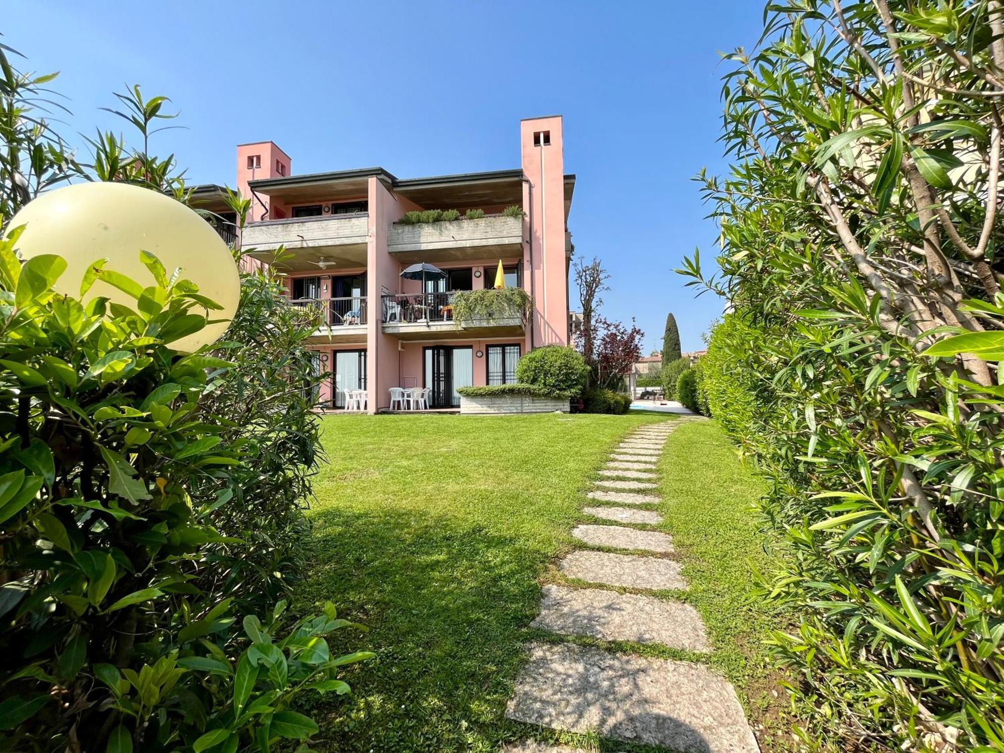Residence Virgilio Sirmione Exterior photo